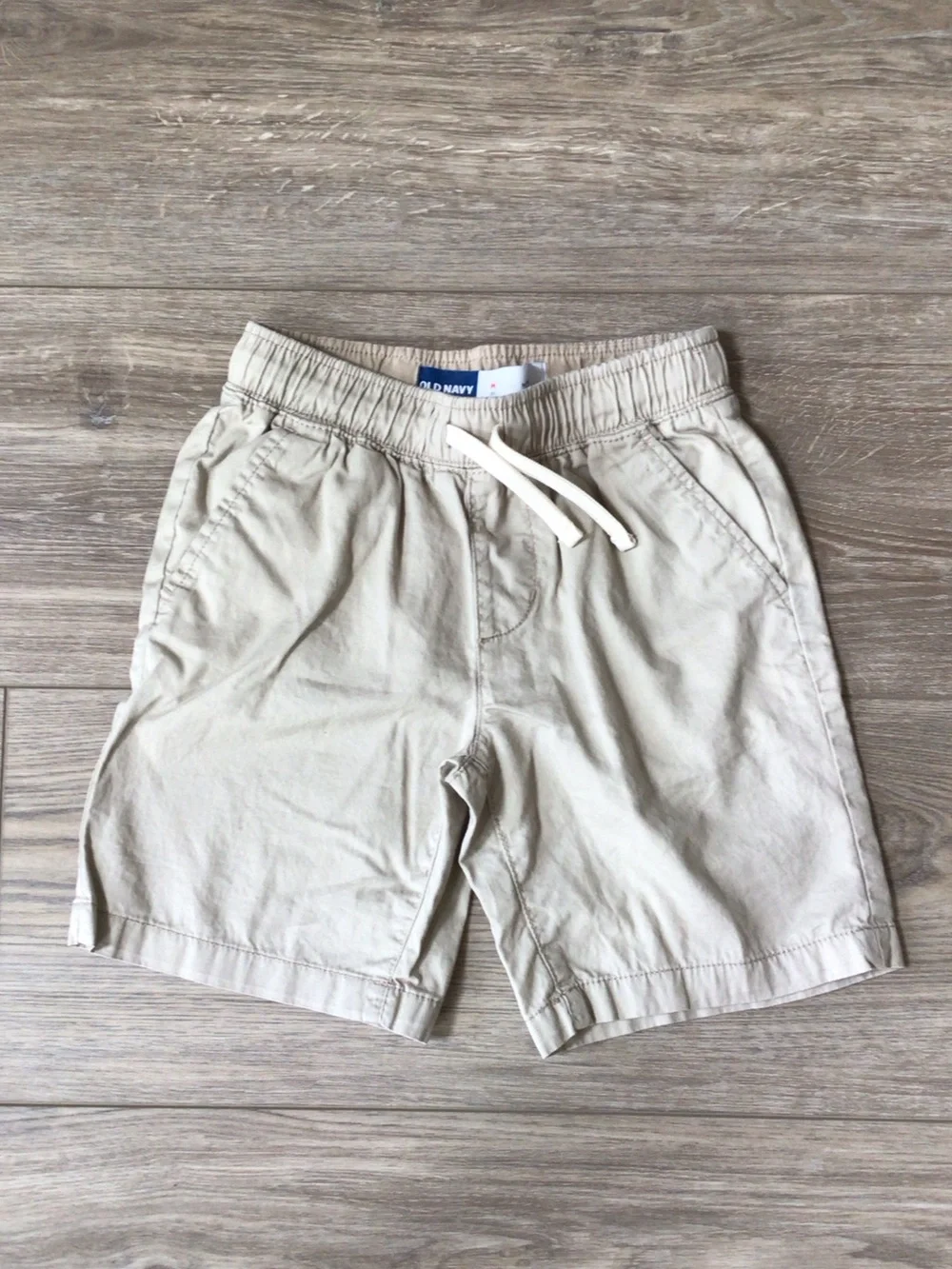 Old Navy Kids Drawstring Shorts in Navy and Khaki